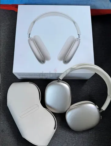 Apple AirPods Max - Silver (Excellent Condition) with Case