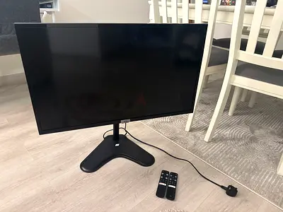 42-inch LED TV with wall mount and 2 remotes - perfect working condition