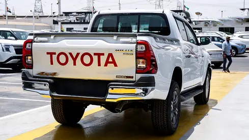 2026 Toyota HILUX — миниатюра 10
