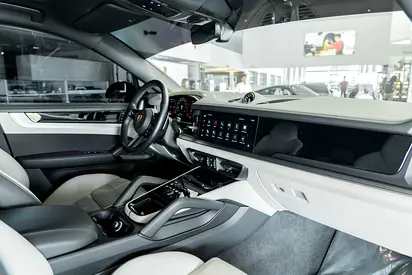 2024 Porsche CAYENNE — миниатюра 15