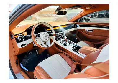 صورة 10 لـ 2020 Bentley CONTINENTAL