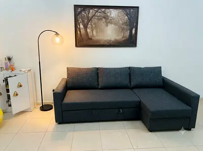 Space-Saving Furniture: Combines sofa, bed and storage functions in one practical design. Approx. Si