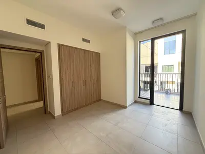 High Ceiling || Burj Khalifa view || Ready to Move In