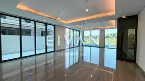 Standalone 7BR Villa | Private Garden & Pool