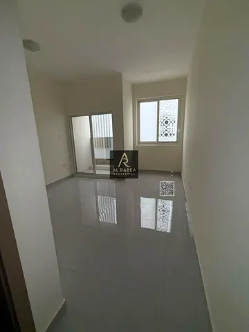 استوديو للإيجار في الروضة 2 | مطبخ منفصل وبلكونة | مقابل كنز هايبر | 24 ألف