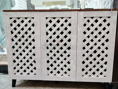 Wooden 3-Door Lattice Shoe Cabinet / Sideboard - Light Grey Top
