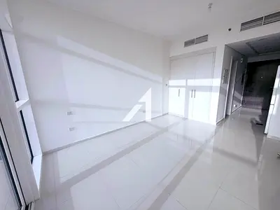 Vacant | High floor | With Balcony