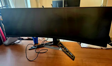 Lenovo ThinkVision R45w-30 44.5 Curved UltraWide Monitor