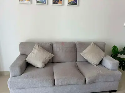 Light grey 3-seater fabric sofa in good condition