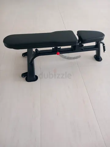 Adjustable Flat/Incline Weight Bench - Sturdy Home Gym Bench