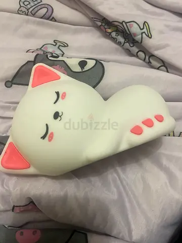 White Sleeping Cat Various Colors Changing Nightlight