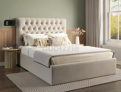 Tufted Upholstered Queen Size Bed Frame
