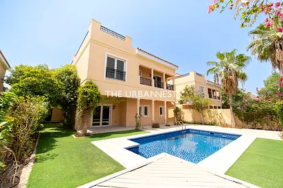 Park Facing | Well Maintained 5 BHK | with Pool