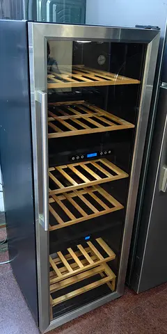 Hoover Tall freestanding wine cooler with wooden shelves - good condition