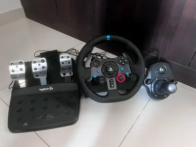 PRICE NEGOTIABLE LOGITECH G29 STEERING WHEEL PC+PLAYSTATION
