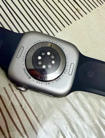 Apple Watch Series 11 GPS Space Gray - Original band, charging cable, and box