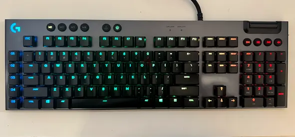 Logitech G815 LIGHTSYNC RGB Mechanical Gaming Keyboard Immaculate Condition