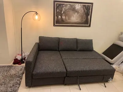 Spacious Sleeping Surface: Provides a comfortable sleeping area for overnight guests. Approx. Sleepi