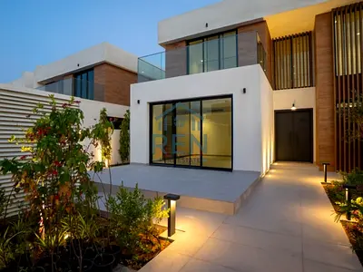 Golf Course Living | Premium 4BR Villa | Huge Plot