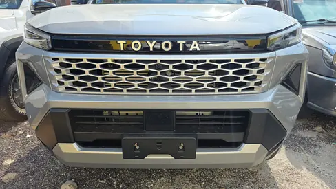 2026 Toyota HILUX 照片 5