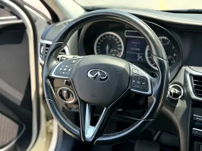 2017 Infiniti Q30 照片 6