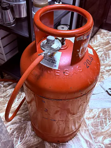 Standard Orange Gas Cylinder with Regulator and Hose