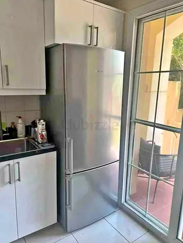 Bosch bottom fridge and freezer new model slightly used