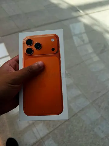 iPhone 17 Pro Max 256 gb Orange (TDRA) from Du