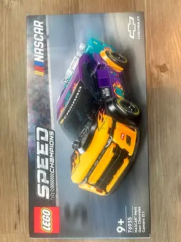 BARGAIN BRAND NEW LEGO 76935 SPEED NASCAR NEXT GEN CHEVROLET CAMARO