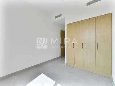 4 BR Villa | Ready and Vacant | Community Area