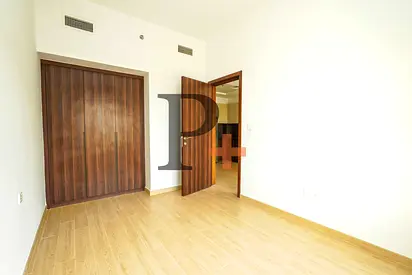 HIGH FLOOR | SEMI FURNISHED KICHEN | GOOD RENT PRICE