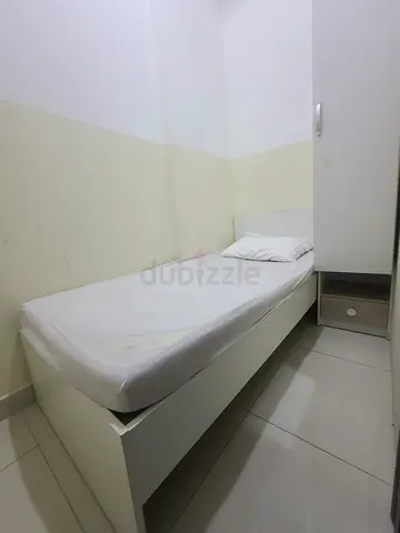 Partition Room for Rent in Al Quoz – Affordable  Convenient Living