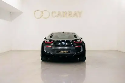 صورة 6 لـ 2014 BMW I8