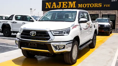 2026 Toyota HILUX — миниатюра 3