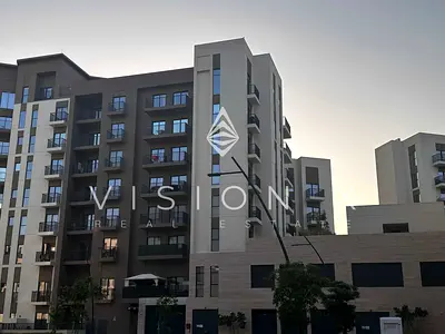Waterfront Living | Brand New | Maryam Island