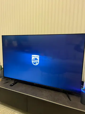 50 inch Philips 4K UHD TV | JVC
