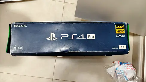 Sony PS4 Pro 1TB Console in Original Box - Jet Black