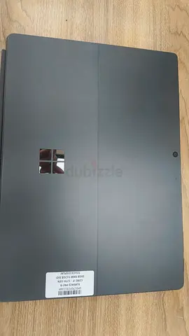 Microsoft Surface Pro (condition excellent 10/8.5)  , includes Type Cover(keyboard). {FREE DELIVERY}