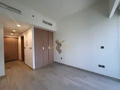 BEST OFFER I Modern Studio | Balcony | Vacant