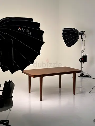 Wooden dining table/desk
