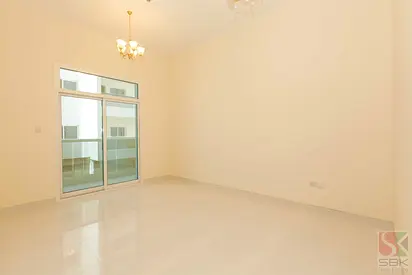 Spacious 1 BR | Near to Mosque | With parking