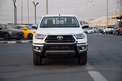 2026 Toyota HILUX 缩略图 2