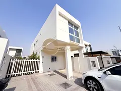 STEPS FROM COMMUNITY CENTER | 3BR |GATED COMMUNITY