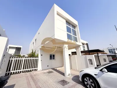 STEPS FROM COMMUNITY CENTER | 3BR |GATED COMMUNITY