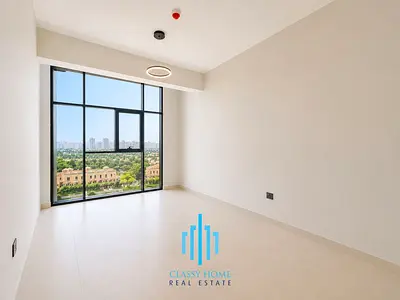 Distress Deal | Vacant | 1-Bedroom for Sale in Amal Tower, Dubai Sports City