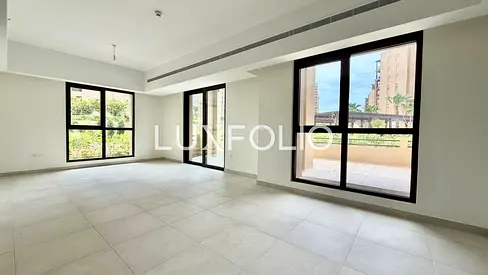 Large Terrace | Park View | Vacant