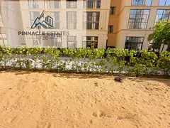 2bhk with private garden available for rent