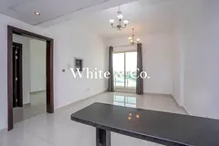 Spacious 1 BR | Balcony | Vacant | Bright