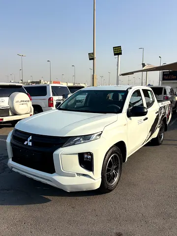 Mitsubishi L200 Double Cab GLS Model 2022 GCC Specs 133,0000 km