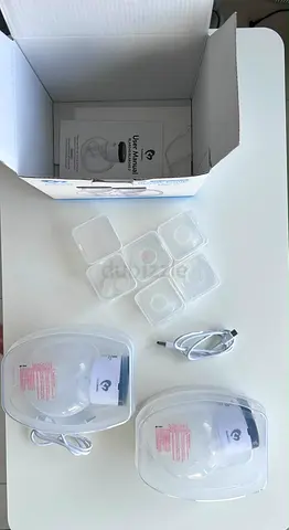Double Electric Breast Pump with Storage Containers - Lightly Used